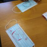 Emocjonalna maseczka - praca wytworzona podczas warsztatów.