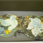 Płaskorzeźba ptaków